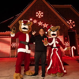 This UH graduate’s holiday light shows draw 50 million views a year. | University of Houston