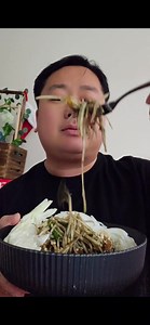 Today I'm at Poj Laib's Kitchen. Just a little tour. The sibling, brother n law, and mom were up early in the morning preparing the pre-orders. Only taking pre-orders.Thank you to all the amazing customers for your continuous support. Next preorders will be announced in January 2026. 🥰 Follow and support Poj Laib's Kitchen page to make your preorders and see updates. | David Tsab