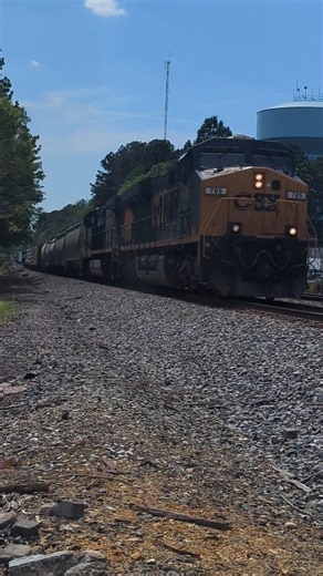 CSX local train L620 approaches Raleigh NC at Powell Drive 4/14/2026