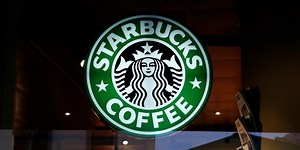 A Major Glitch From The Starbucks App Left Some Customers Anxious
