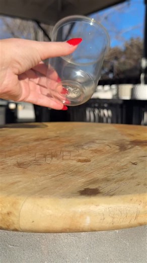 Amanda Hernandez| Mini Meals & Snack Prep on Instagram: "This is one of those in between meals I make when I want something quick, balanced, and actually satisfying. I prep these chicken snack cups ahead of time and grab them when I’m hungry but don’t want a full meal. Save this for later 🤍 #minimeals #snackprep #balancedbites #easymealideas #proteinideas #weeknightfood #foodreel"