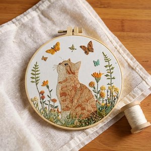 Cat Embroidery Kit | Stamped Embroidery Pattern | Beginner DIY Floral Butterfly Animal Hoop Art Kit | Pre-printed Fabric Wall Decor for Adul - Etsy