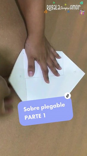 Tutorial: Cómo hacer un sobre plegable con papel kraft - PARTE 1