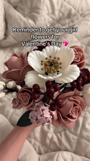 Surprise Her with Thoughtful Valentine's Day Flowers