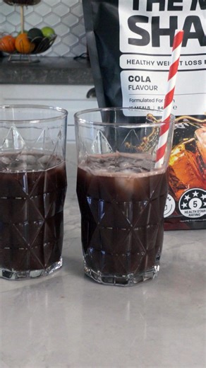 Make it Fizzy! All the Cola flavour, all the gains 💪🏼 All you need is the new Cola flavour, a handful of ice and 350ml of soda water. Our new Cola is going off this summer with a bit of fizz! Enjoy a fizzy cola with the Man Shake 🧊 | The MAN Shake