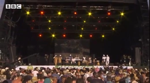 The Orb Kakatsitsi → “Little Fluffy Clouds” (Live • Glastonbury) A spell-binding collaboration: electronic ambient pioneers The Orb fuse with the powerful rhythms of Ghanaian drumming collective Kakatsitsi to reinterpret their classic track “Little Fluffy Clouds” live at Glastonbury Festival. Immersive soundscapes meet ancient beats. This is showmanship that dares to re-imagine. I don’t own the audio or visuals. just sharing the magic. #LiveMusic #Glastonbury #TheOrb #Kakatsitsi #LittleFluffyClo