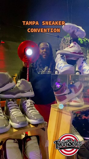 Tampa Sneaker Convention w/ Twin Soles was too Lit 🔥 #twinsoles #tampasneakerconvention #fyp #sneakerheads #foryou #jordans #twins #shoeplug