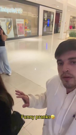 Selfie time with strangers 😁#prank #fyp #foryou #foryoupage #funny | pranks