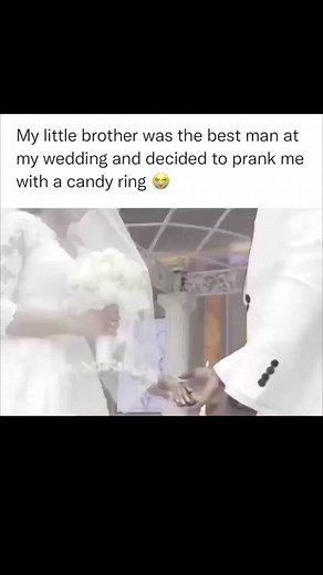 The whole room loved it lol #funny #funnyvideos #funnyvideo #wedding #prank #pranks #prankster #lol #haha #hahaha #weddingprank #ring #ringpop #best