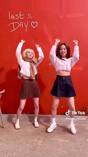 2023年まであと2⃣時間！ 2022年はたくさんのWithUのみなさんに会うことができましたし、心から幸せを感じた最高の1年でした🥰✨ #RIO #RIKU #NiziU #ニジュー #니쥬 #WithU #Makeyouhappy