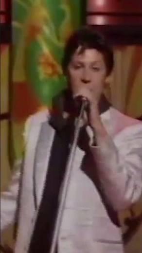 Shakin' Stevens - 'C'mon Everybody' (Eddie Cochran cover)