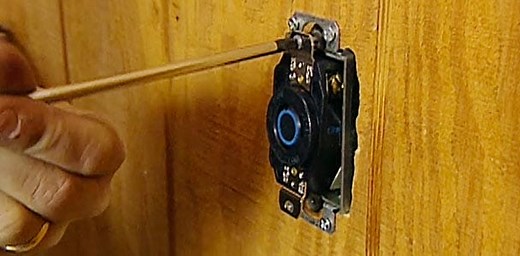 How To Connect a 220-Volt Receptacle to a 20-Amp Breaker