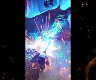 A store-bought bouquet? That’s not how a welder woos. 🌹🔥 | Northern Tool Equipment