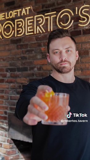 Roberto’s Tavern on TikTok