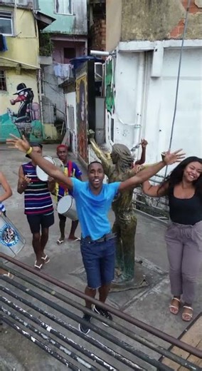 I danced in the favela where Michael Jackson filmed this 🇧🇷 | Marcus Ward Show