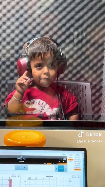 @Losnenes_Mx Jesusito grabando su primer disco | victor mendivil