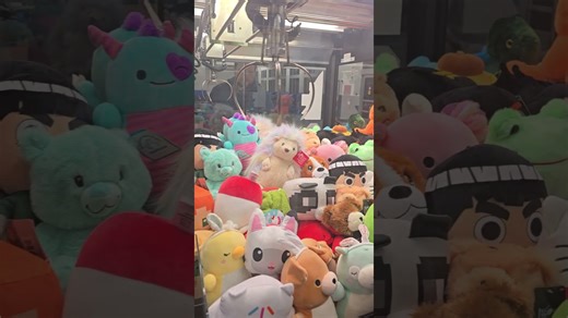 Claw Machine Play at Wal Mart #clawmachine #arcade #walmart #fyp