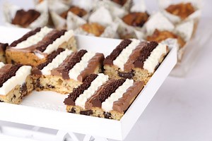 Triple Chocolate Brownies will take you by a blow. These are rich, gooey and have a sweet crumbly touch to it. This recipe will give you one of the best brownies you’ve ever had. Give it a try! Subscribe to our YouTube Channel for more recipes: http://bit.ly/2L7Rr5F For More Quick Recipes: http://bit.ly/2nnRYX9 #MasalaRecipes #TripleChocolateBrownies | Masala TV