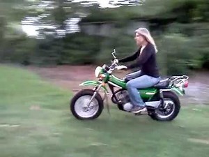 Riding The 1972 Suzuki RV125