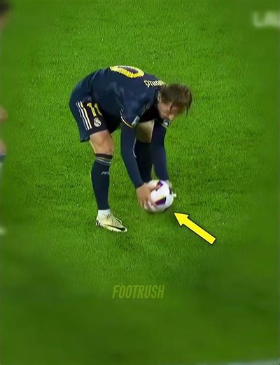 Players Exploding Balls + HIM