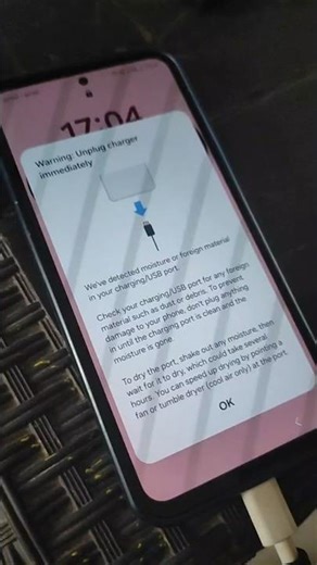 Samsung - Moisture has been detected in your charger usb port #Samsung #Moisture #moisturedetected 📱