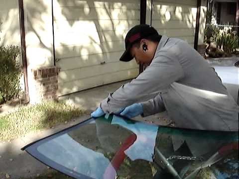 Windshield replacement (Part 2) Lo Auto Glass Repair, Stockton CA..wmv