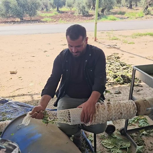 How to Handle Large Cloths for Outdoor Projects