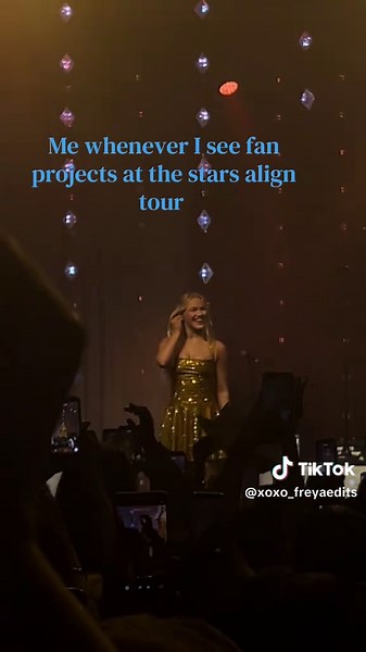 Fan Projects at The Stars Align Tour: A Fan's Reaction