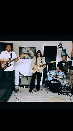 Apache ~ surf guitar