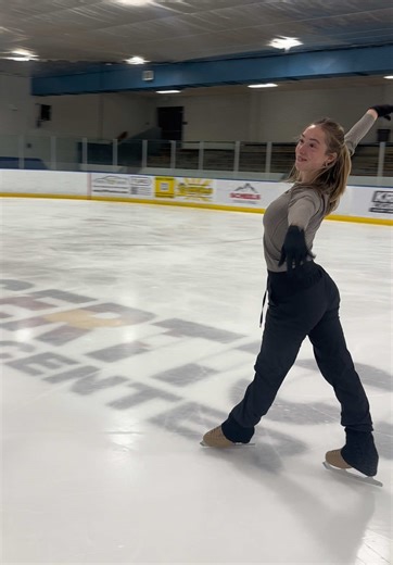 some of my choreo from my showcase program… really loving the process lately:) #showcase #choreography #figureskating #yuzuruhanyu #lanadelrey