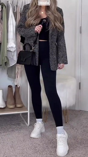 244K views · 2.8K reactions | Outfit.  #look #inspiracion #fashion #style #moda #fashionstyle #fashionista #looks #outfit | Moda | Facebook