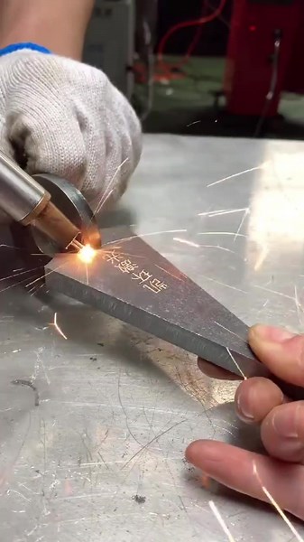 laser beam welding machine#激光焊接机 #焊接技术 #手持激光焊接机 #激光焊接