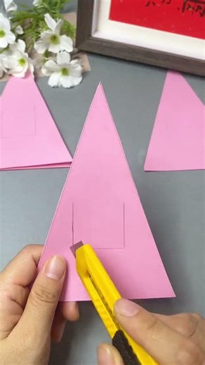 A mini paper tent is interesting. Let's play with kids!