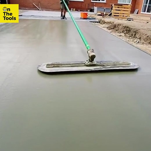 Satisfying landscaping right there 👌🏻 | On The Tools