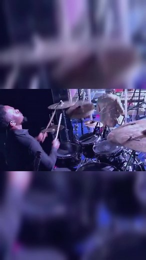 Drumming to Praise: A Joyful Celebration of Rhythm
