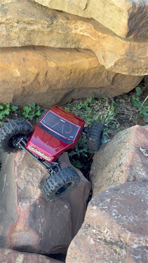 Apex #redcatracing #rccrawler #rcrockcrawler #rcoffroad #4x4 #rccrawling #offroad #rcoffroad #RockCrawler #rockcrawling #rctrucks #rccars #reels #youtube #follow | Txrcbasher