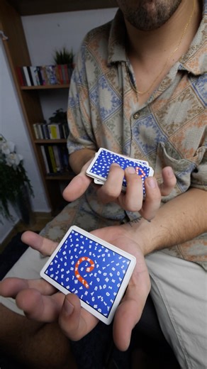Finally I'll show a new one 😜 #cardistry #cardcreations #cardtricks