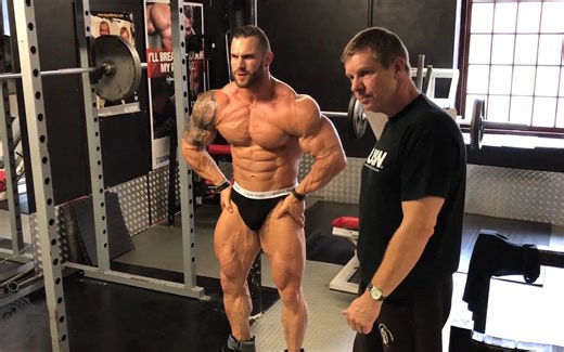 健美帅哥 Andrew Pickering的日常训练