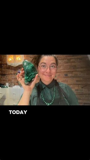 This Science Saturday we are learning about Malachite! Malachite is a vivid green copper carbonate hydroxide mineral. It can form as a stalactite and as a fiberous collection of crystals! #fossilcartel #sciencesaturday #malachite #greenbeauty