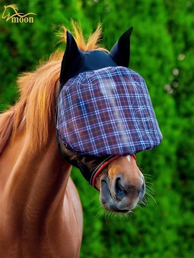 Adjustable breathable horse mask