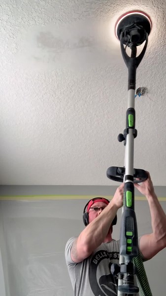 Ceiling texture removal without dust!!! #festool #dustfree #dustfreesanding #dustfreeceilingrepair