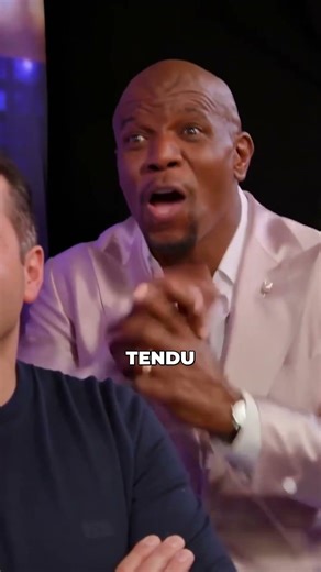 PERFECT HUMAN PYRAMID 🤸‍♀️