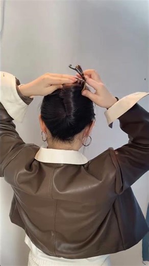#Twist clip#Twist the hair clipper#Updo tutorial#A simple way to updo your hair#Hairst
