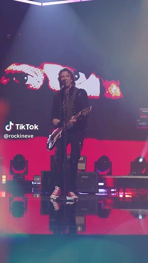 @Rick Springfield thanks for rockin' with us! Stream #RockinEve now on @hulu!