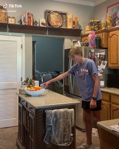 Y’all gonna make me cry today 😭 @thegaspasser #funny #fail #lol #prank #shoutoutot