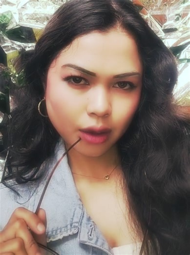 1982 Makeup Style: Nostalgic Trends from the 80s