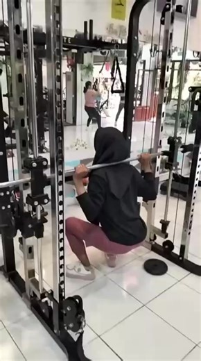 DE ZANANDRA (@ardianikke)’s videos with Bend Ova (feat. Tyga) - Lil Jon