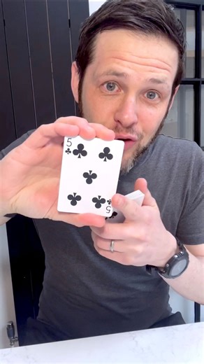 Learn This Easy Trick (Tutorial) 🤯 #cardtrick #magictrick #tutorial | ashmarlow52