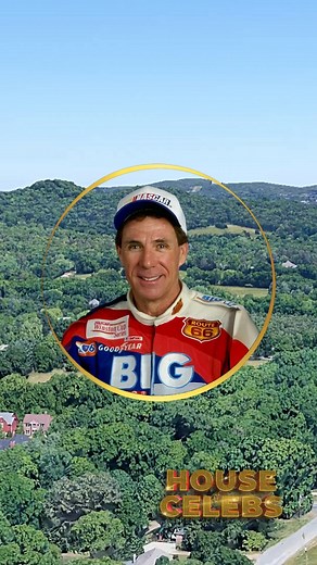 🏁 Darrell Waltrip’s Franklin Estate – $4.5 Million Southern Classic 🏡✨ NASCAR legend Darrell Waltrip resides in this elegant $4.5 million mansion in Franklin, Tennessee. The sprawling 10,148 sq. ft. estate features luxurious living spaces, 6 bathrooms, and a refined Southern design that blends charm with comfort. Surrounded by peaceful countryside views and manicured grounds, this home captures Waltrip’s legacy of precision, success, and timeless style — both on and off the track. 🚗🌳💫 #Darr