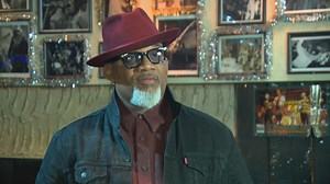 CTA Bus Driver Toronzo Cannon Sings the Blues, Literally